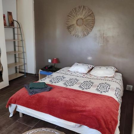 Chambre Privee Avec Parking Нім Екстер'єр фото