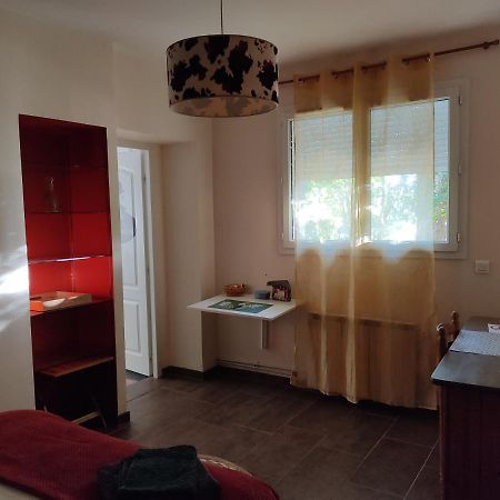 Chambre Privee Avec Parking Нім Екстер'єр фото