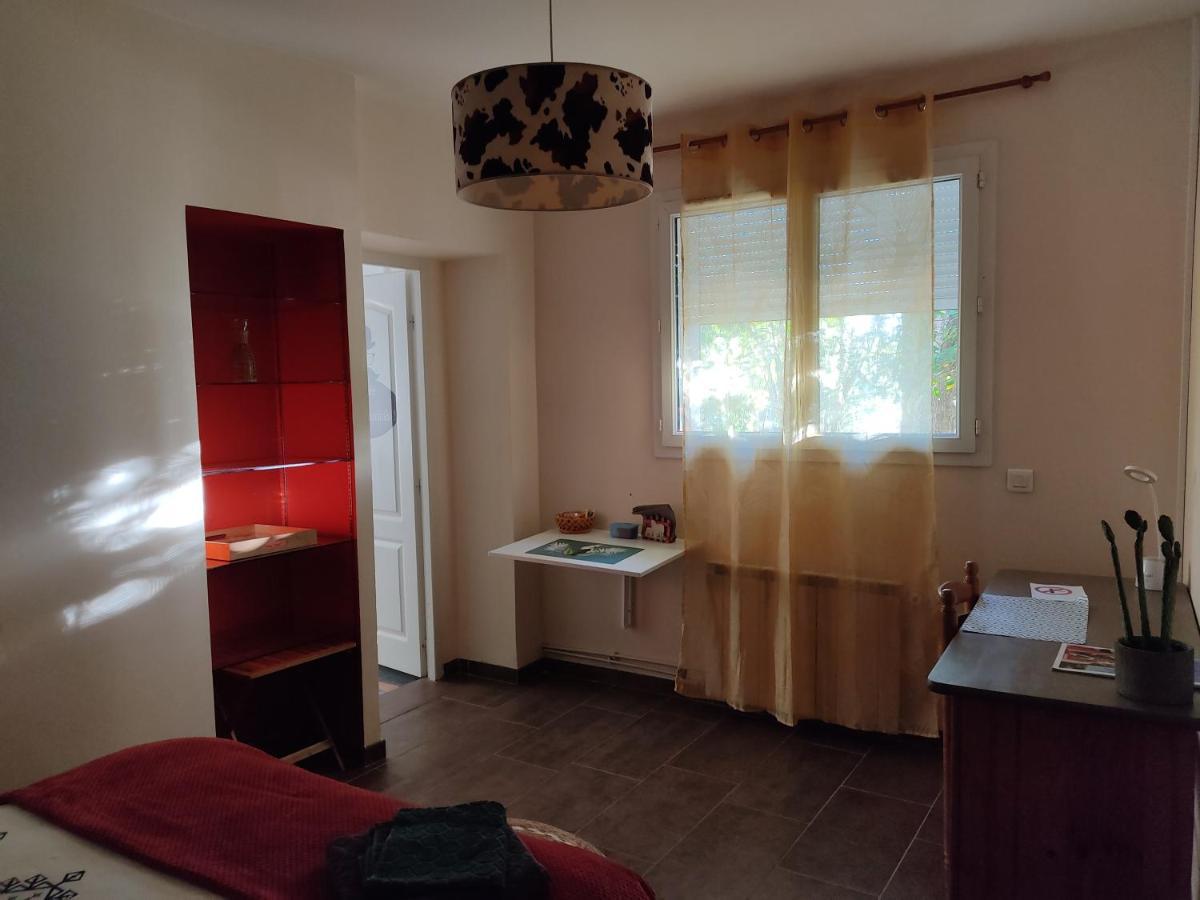 Chambre Privee Avec Parking Нім Екстер'єр фото