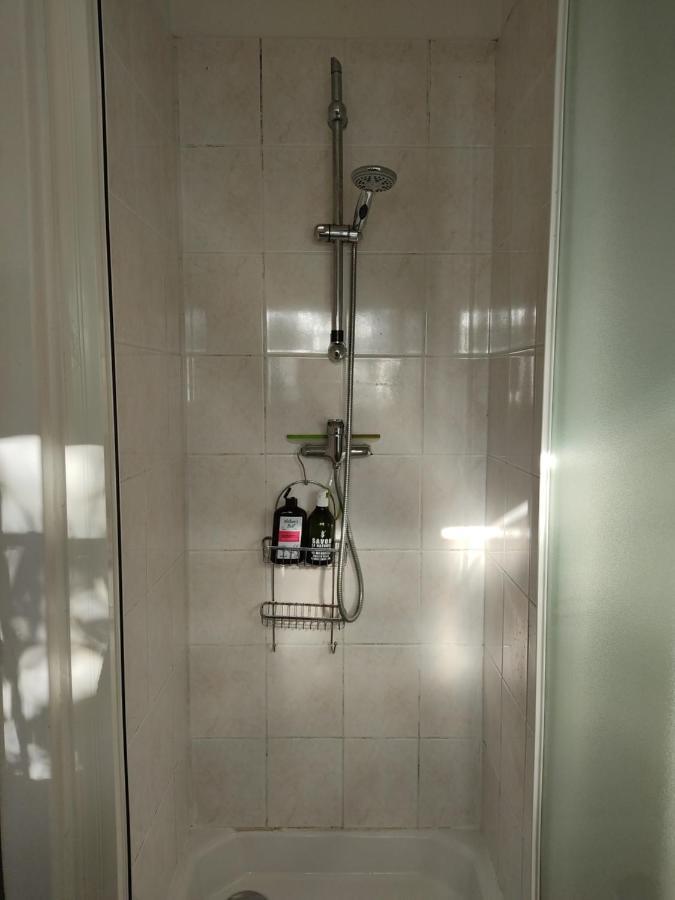 Chambre Privee Avec Parking Нім Екстер'єр фото