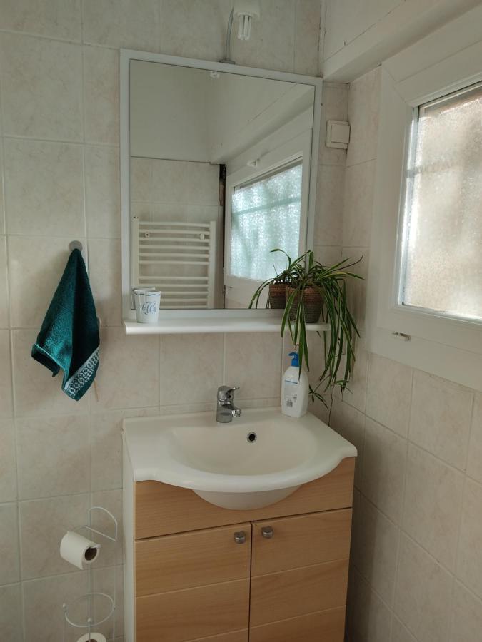 Chambre Privee Avec Parking Нім Екстер'єр фото